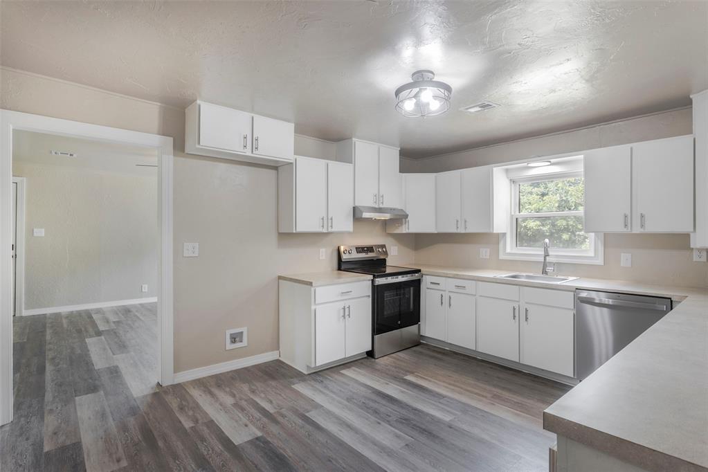 402 S Harrison Avenue Property Photo 9