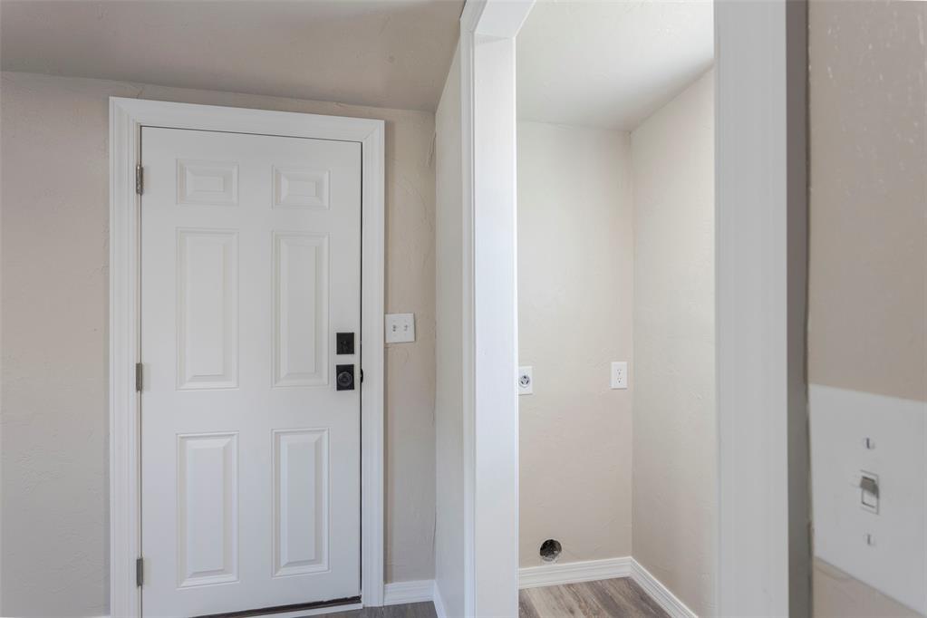 402 S Harrison Avenue Property Photo 17