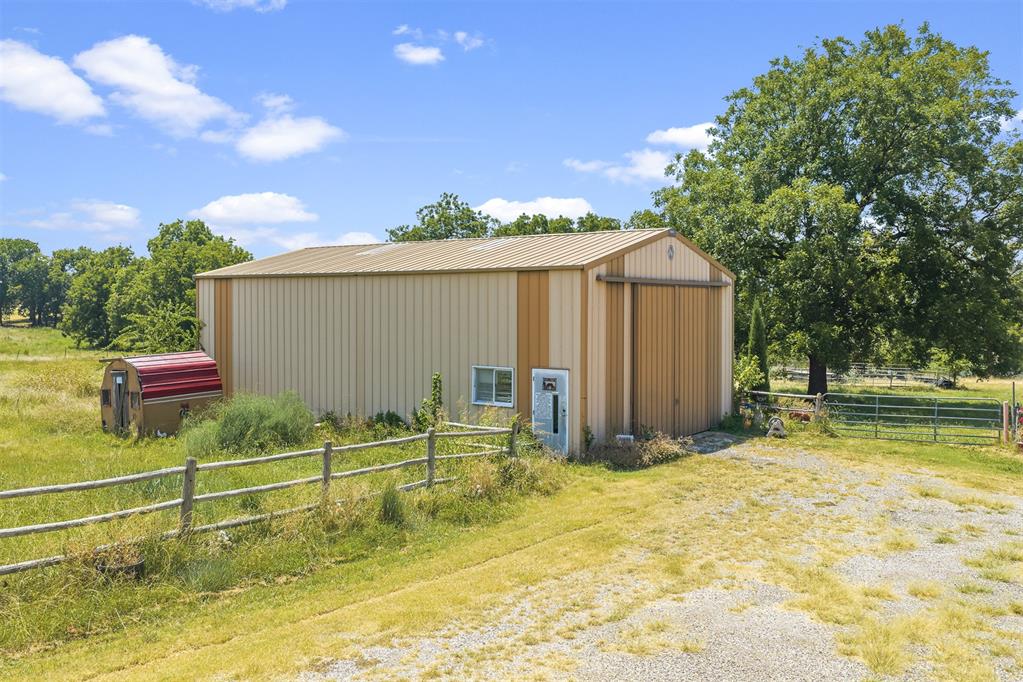 11584 N County Road 3340 Property Photo 4