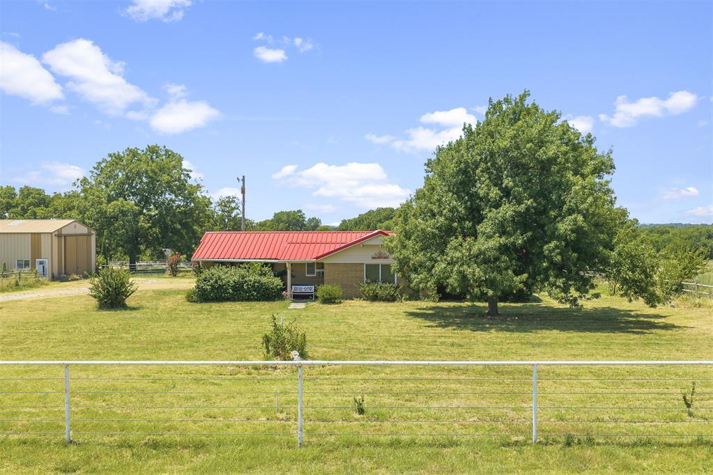 11584 N County Road 3340 Property Photo 5