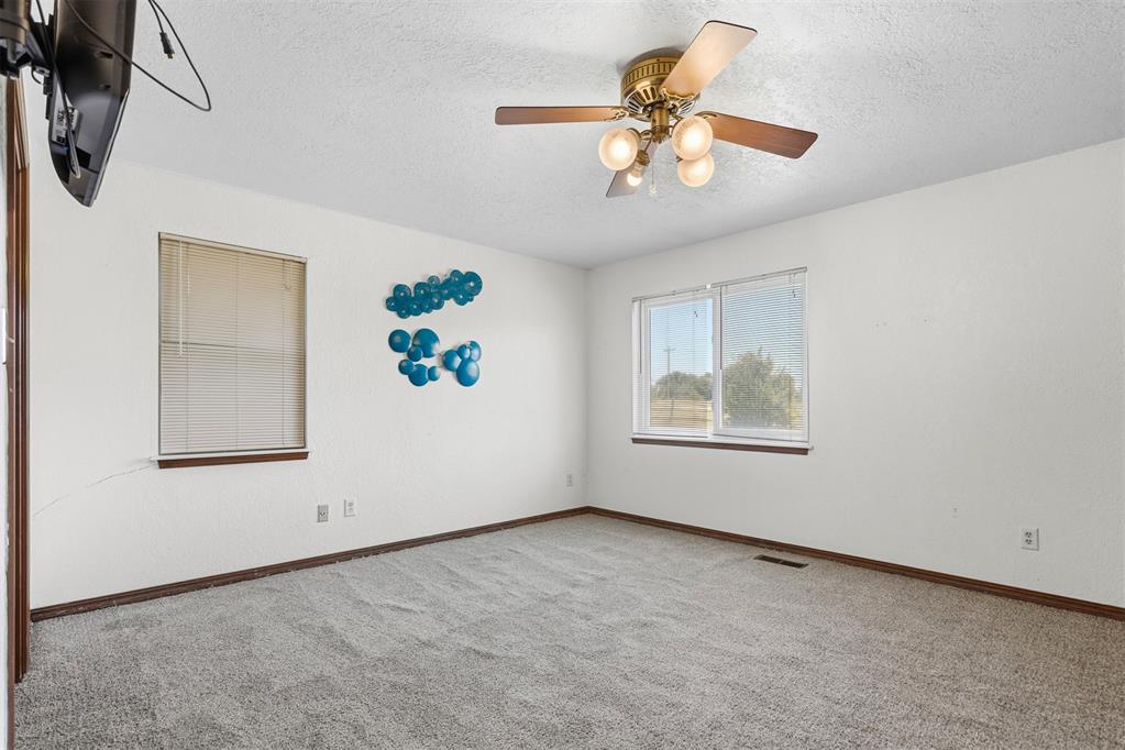 11584 N County Road 3340 Property Photo 20