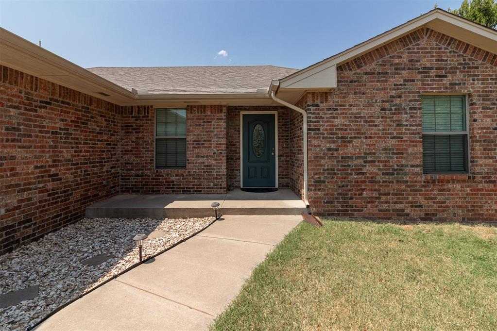 2755 S County Line Avenue Property Photo 4