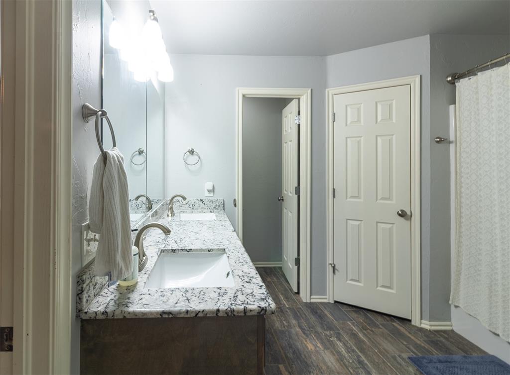 2755 S County Line Avenue Property Photo 15