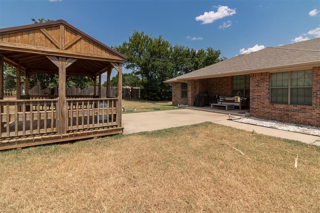 2755 S County Line Avenue Property Photo 29