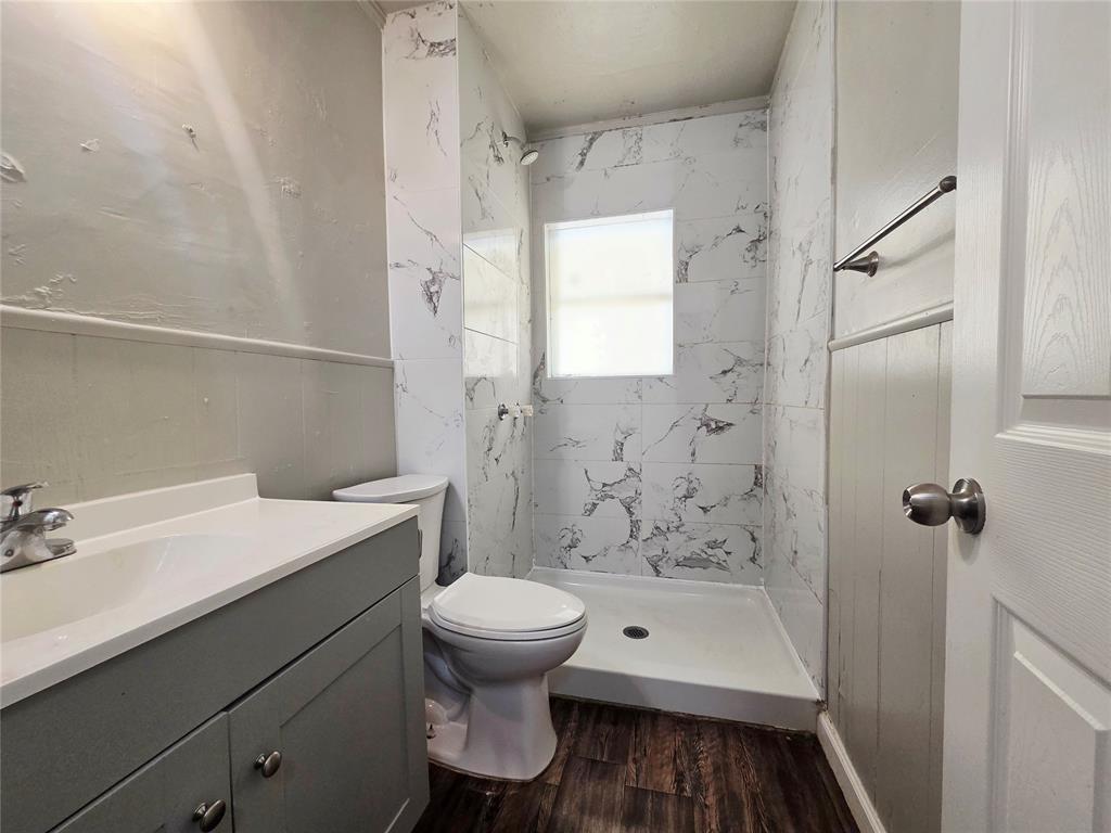 307 E Kittyhawk Drive Property Photo 10