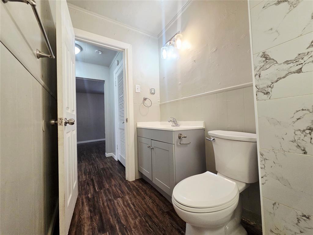 307 E Kittyhawk Drive Property Photo 11