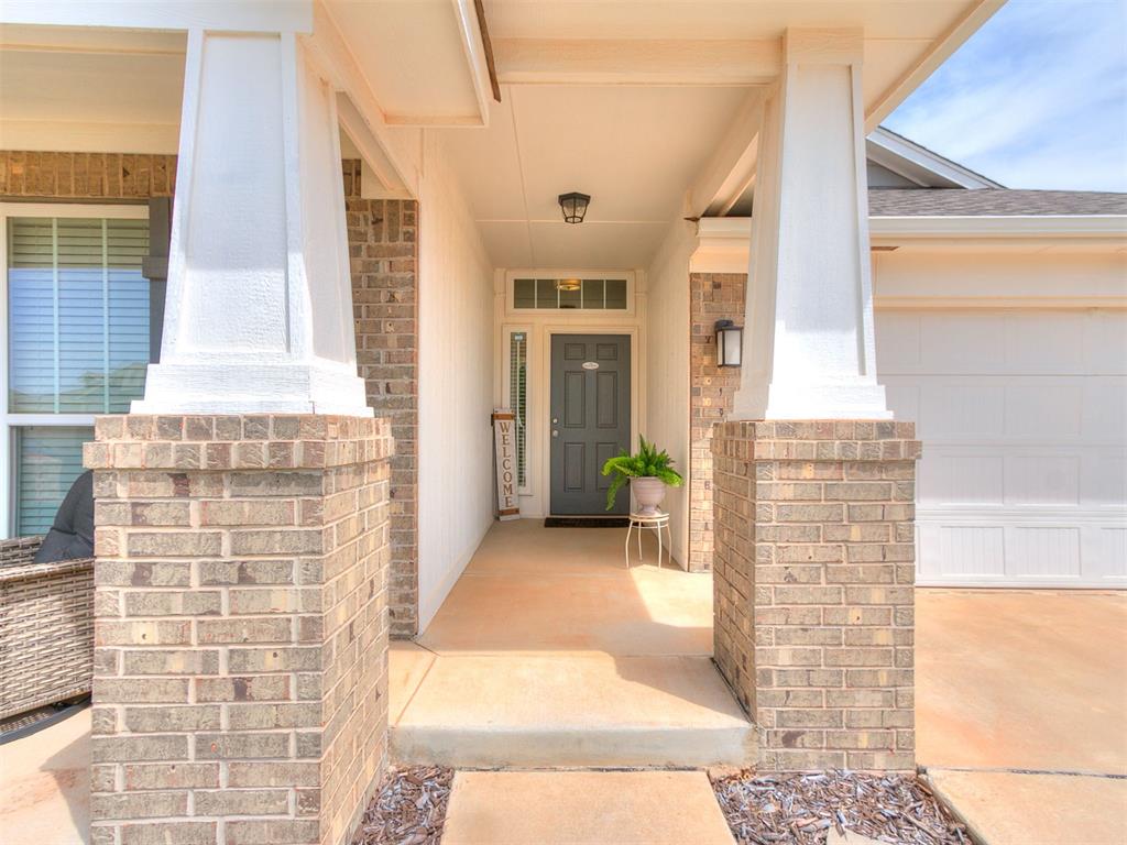 6809 Nw 155th Street Property Photo 2