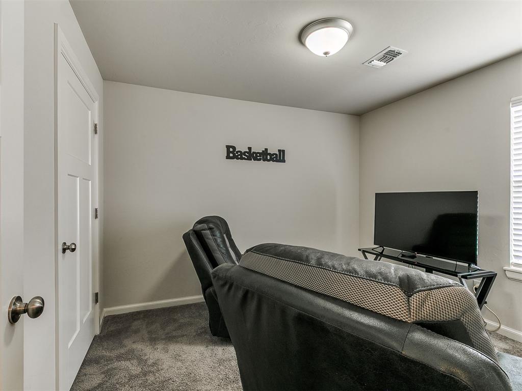 6809 Nw 155th Street Property Photo 29