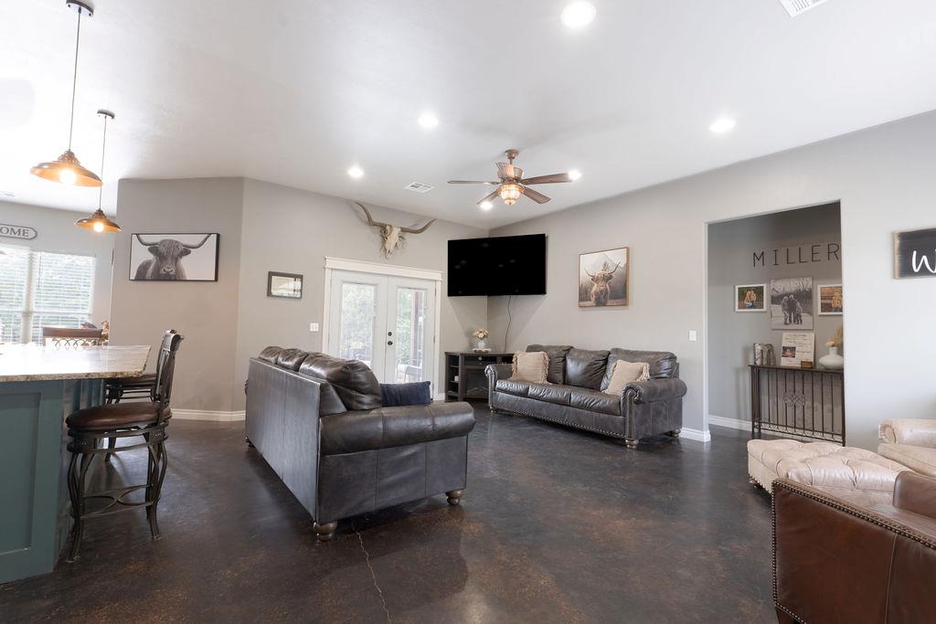 16703 Acorn Lane Property Photo 2