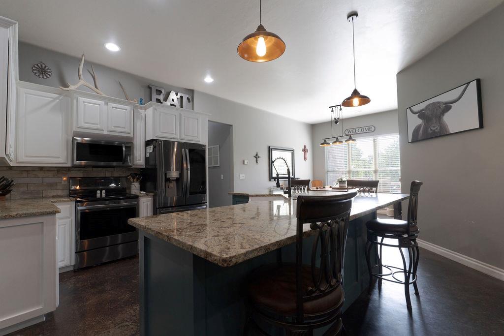 16703 Acorn Lane Property Photo 8