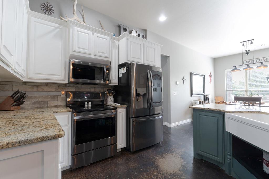 16703 Acorn Lane Property Photo 10