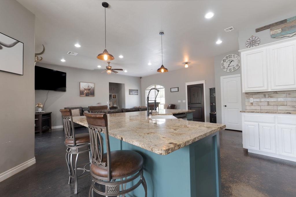 16703 Acorn Lane Property Photo 11