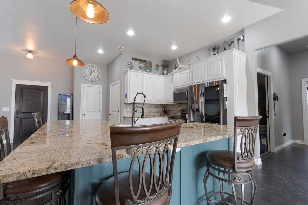 16703 Acorn Lane Property Photo 14