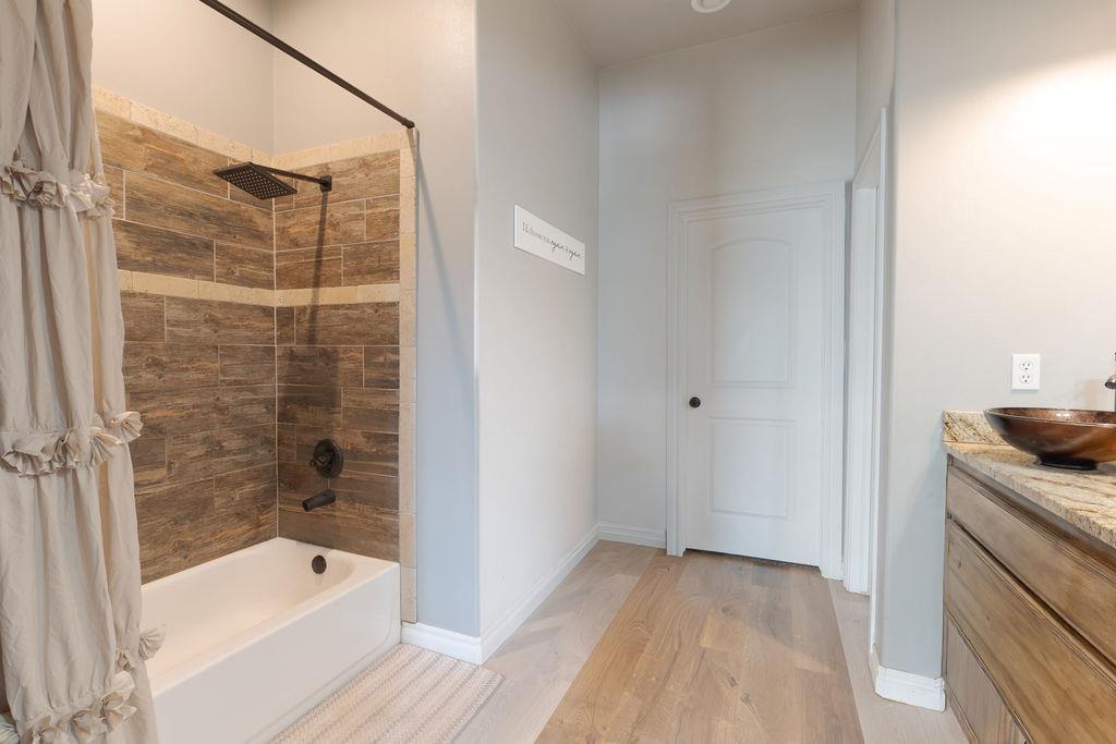 16703 Acorn Lane Property Photo 30