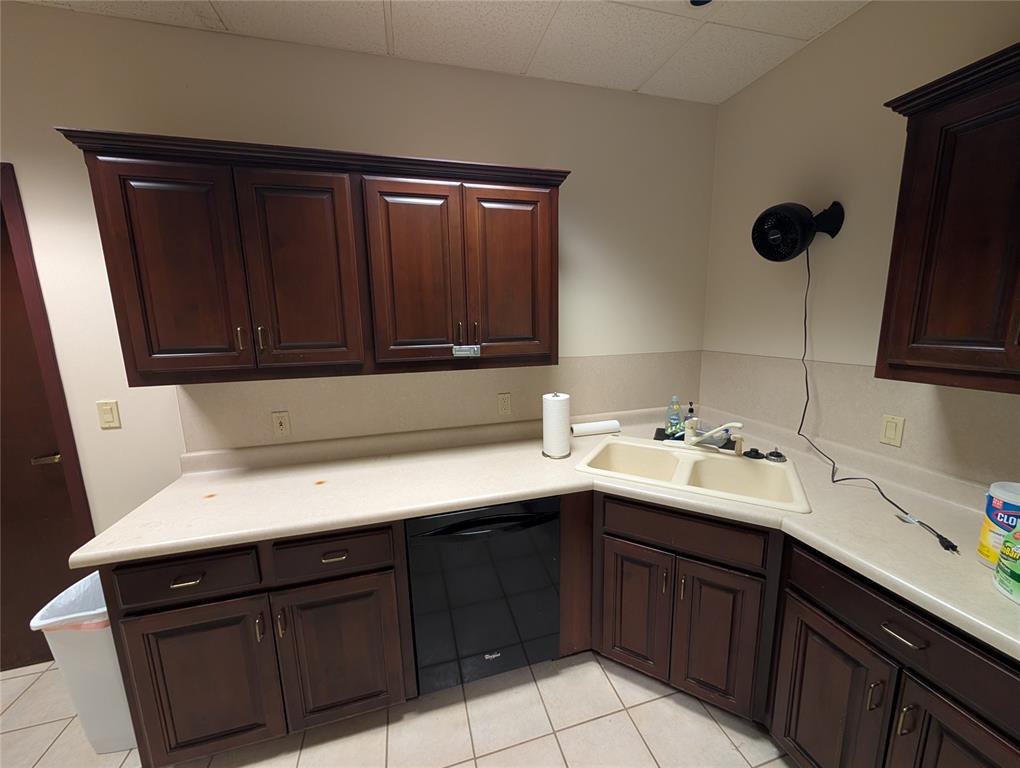 6016 Nw 120th Court Property Photo 11