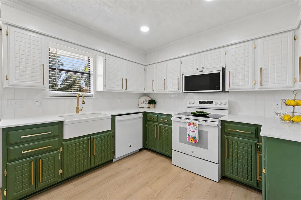 1013 N Crystal Way Property Photo 28