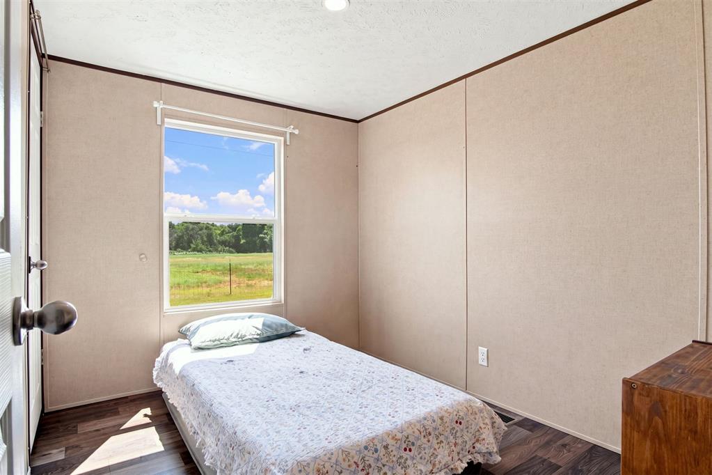 102150 N 3610 Property Photo 8