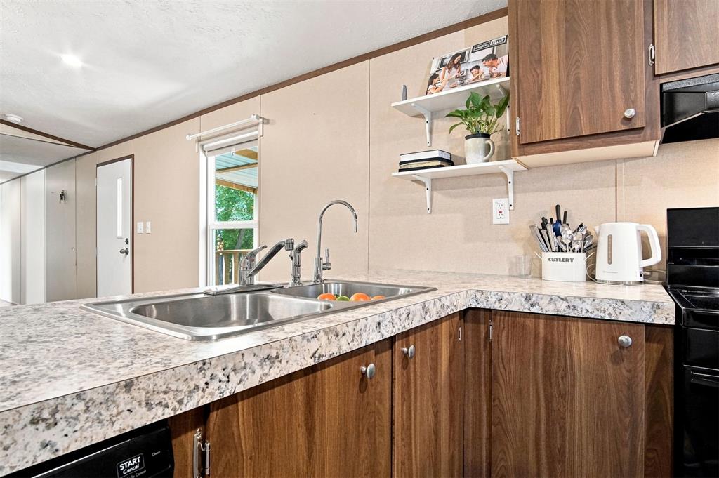 102150 N 3610 Property Photo 23