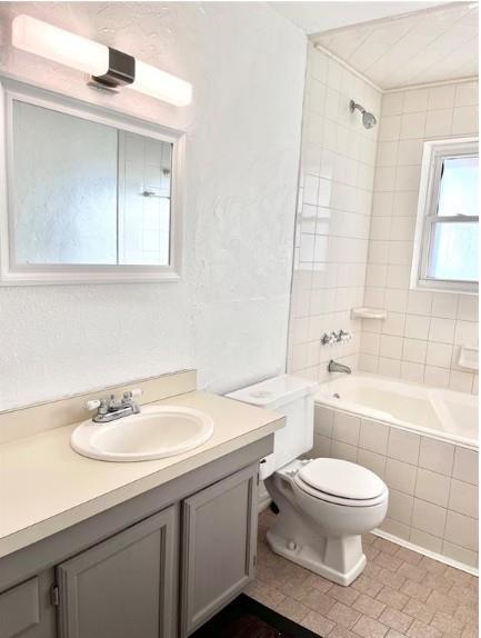 1104 N Gale Avenue Property Photo 15