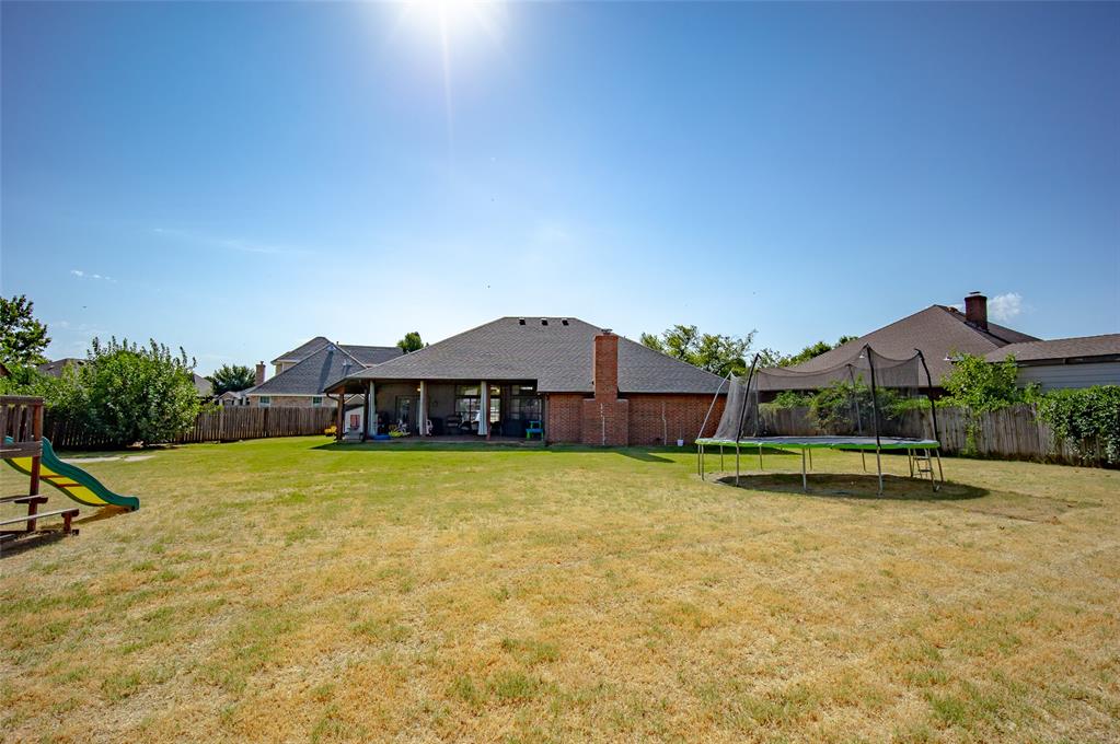 613 N Caddell Way Property Photo 33