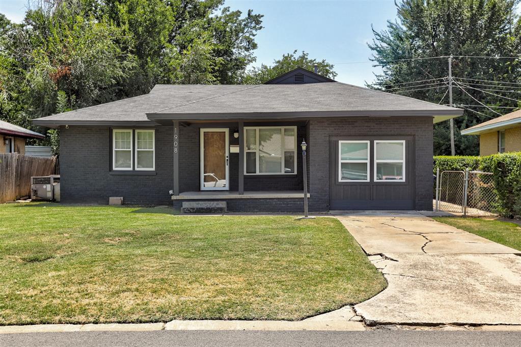 1908 Westchester Drive Property Photo 1