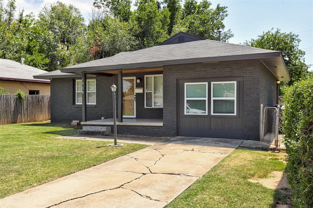1908 Westchester Drive Property Photo 4