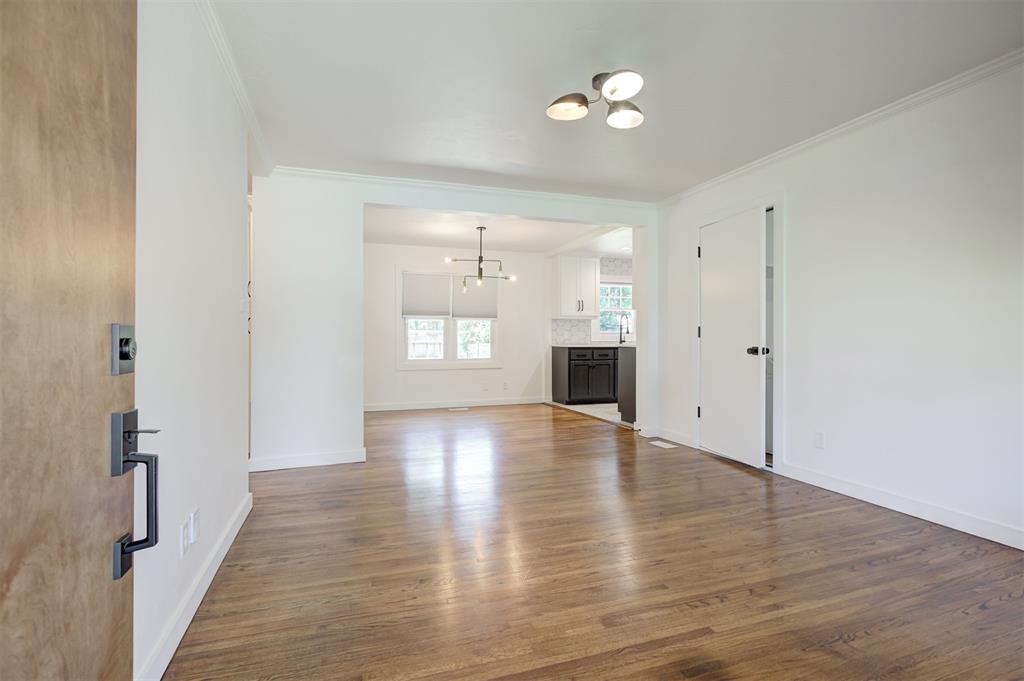1908 Westchester Drive Property Photo 6