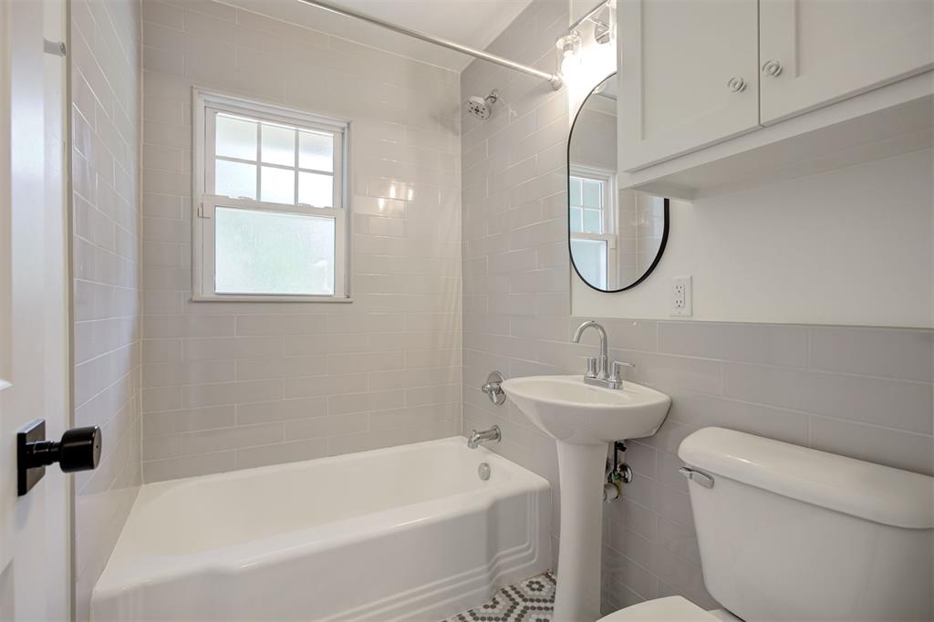 1908 Westchester Drive Property Photo 21