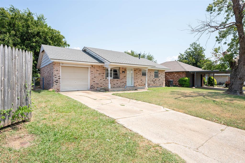 1504 Lawton Property Photo 3