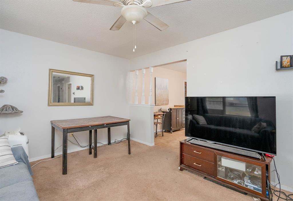 1504 Lawton Property Photo 4