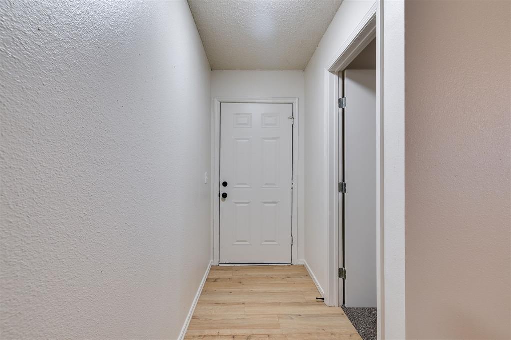 14388 Jesse Drive Property Photo 6
