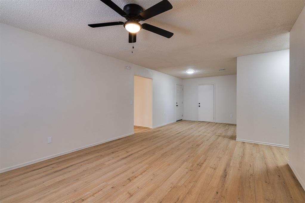 14388 Jesse Drive Property Photo 10