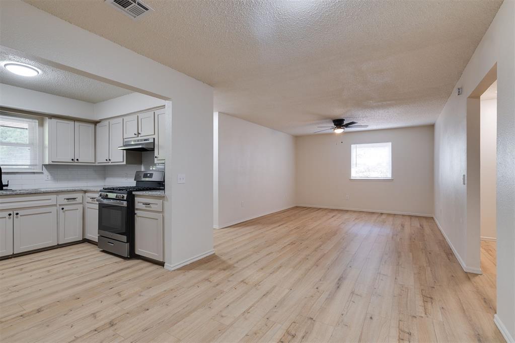 14388 Jesse Drive Property Photo 13