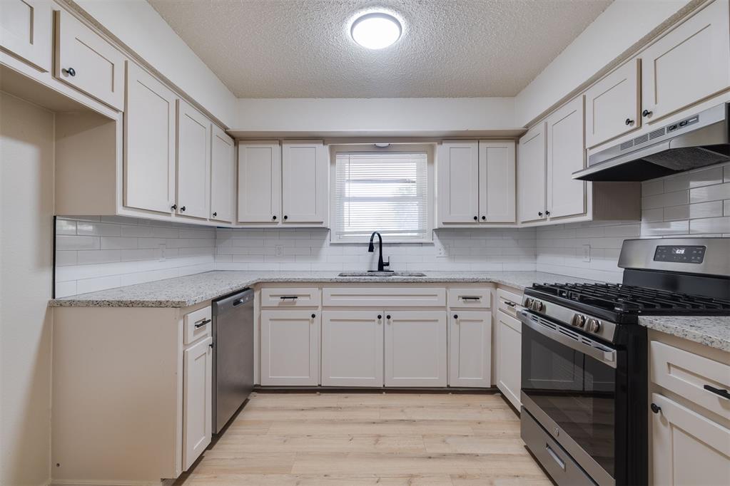 14388 Jesse Drive Property Photo 14