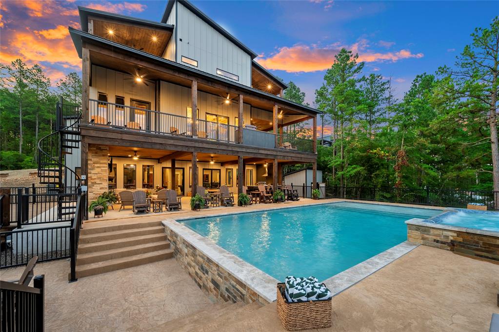 89 Boulder Bend Property Photo 1