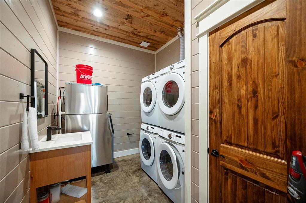 89 Boulder Bend Property Photo 30