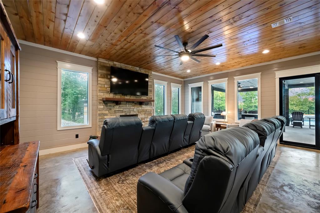 89 Boulder Bend Property Photo 31