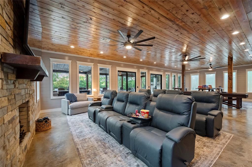 89 Boulder Bend Property Photo 32