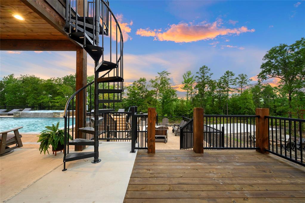 89 Boulder Bend Property Photo 37