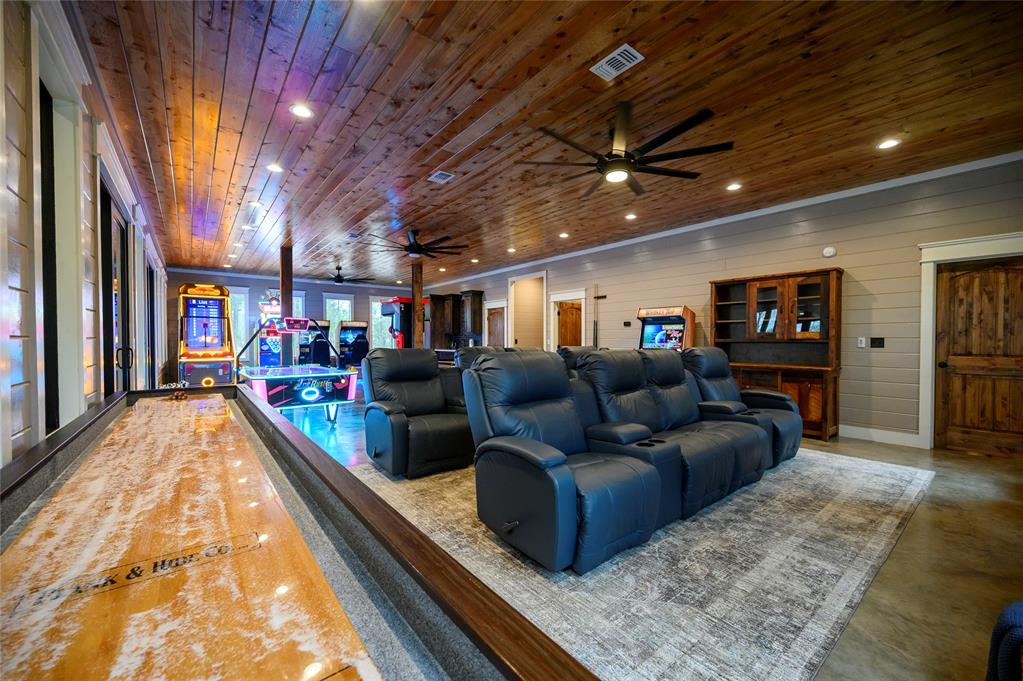 89 Boulder Bend Property Photo 41