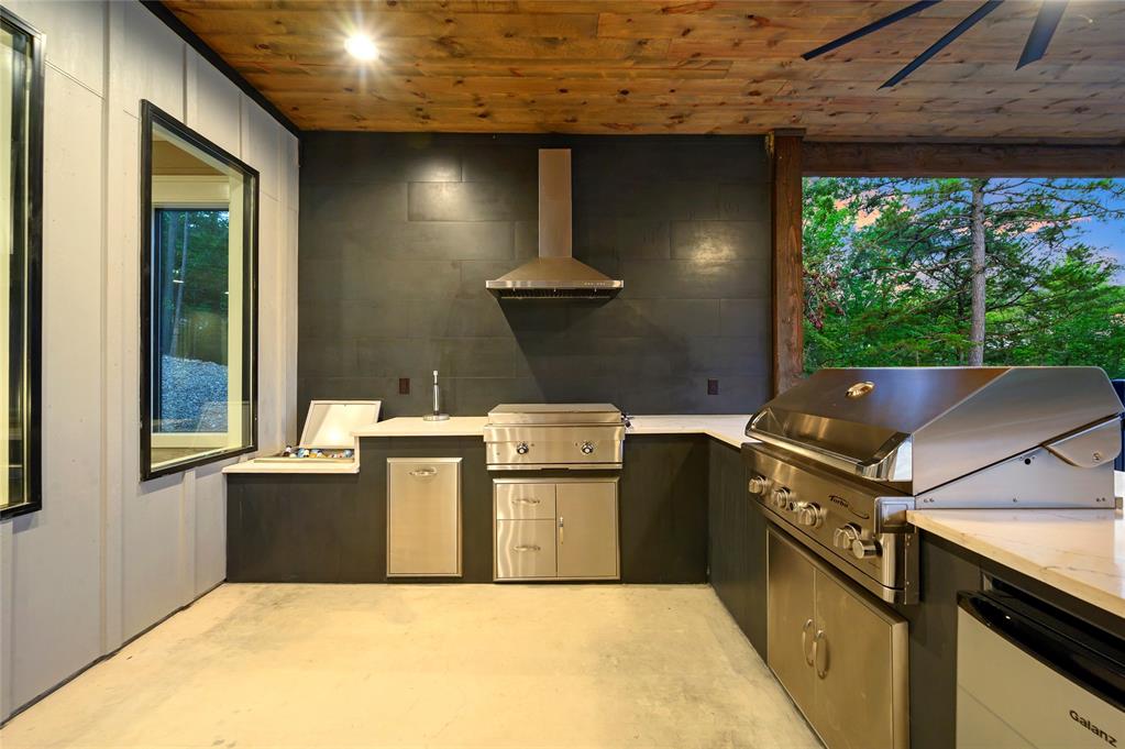 89 Boulder Bend Property Photo 42