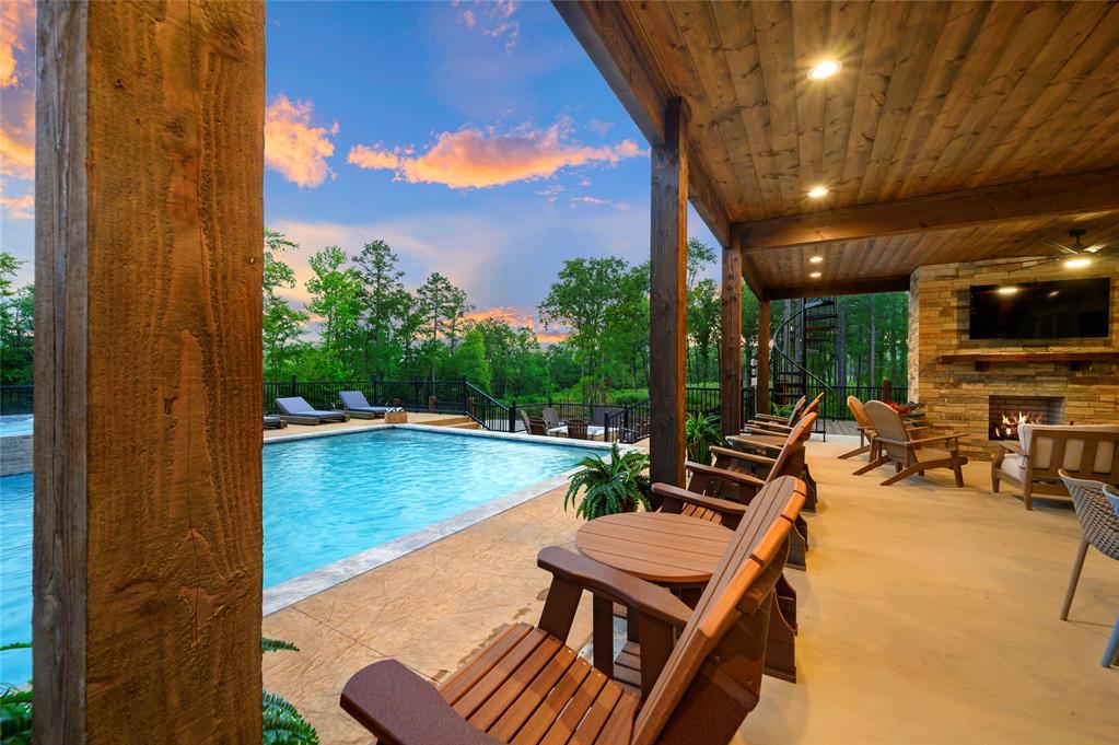 89 Boulder Bend Property Photo 46
