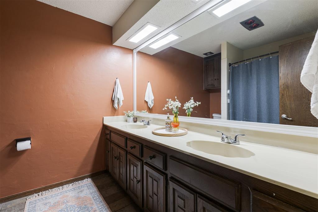 412 Timber Ridge Road Property Photo 32