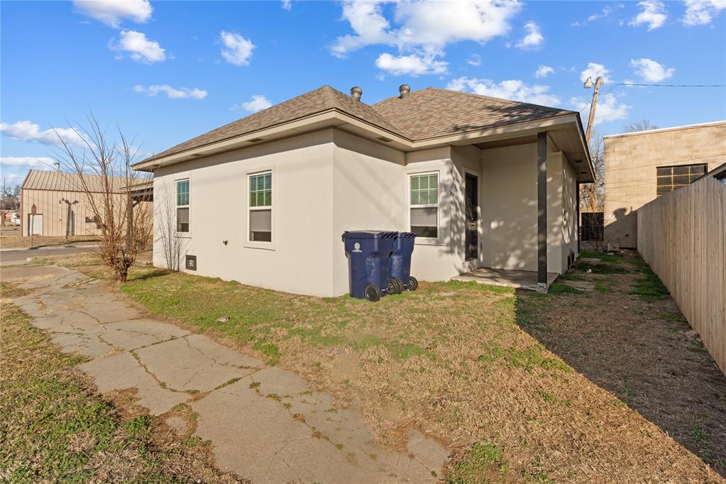 1326 Nw 6th Street 1326 And 1328 Property Photo 2