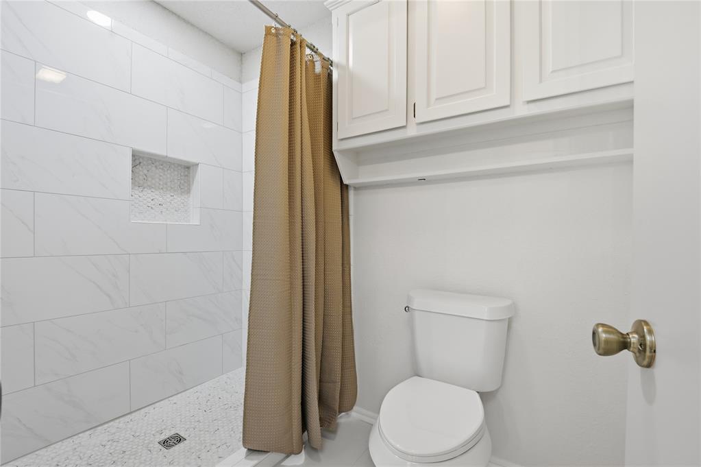 11220 Nw 112th Street Property Photo 19