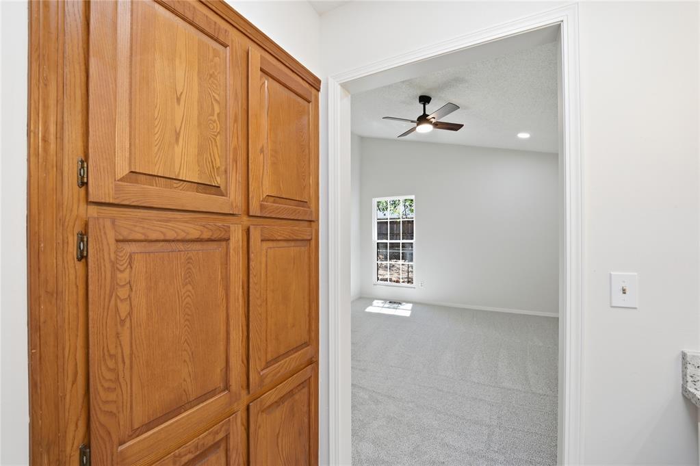 11220 Nw 112th Street Property Photo 20