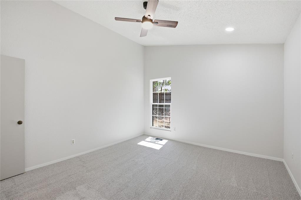 11220 Nw 112th Street Property Photo 26