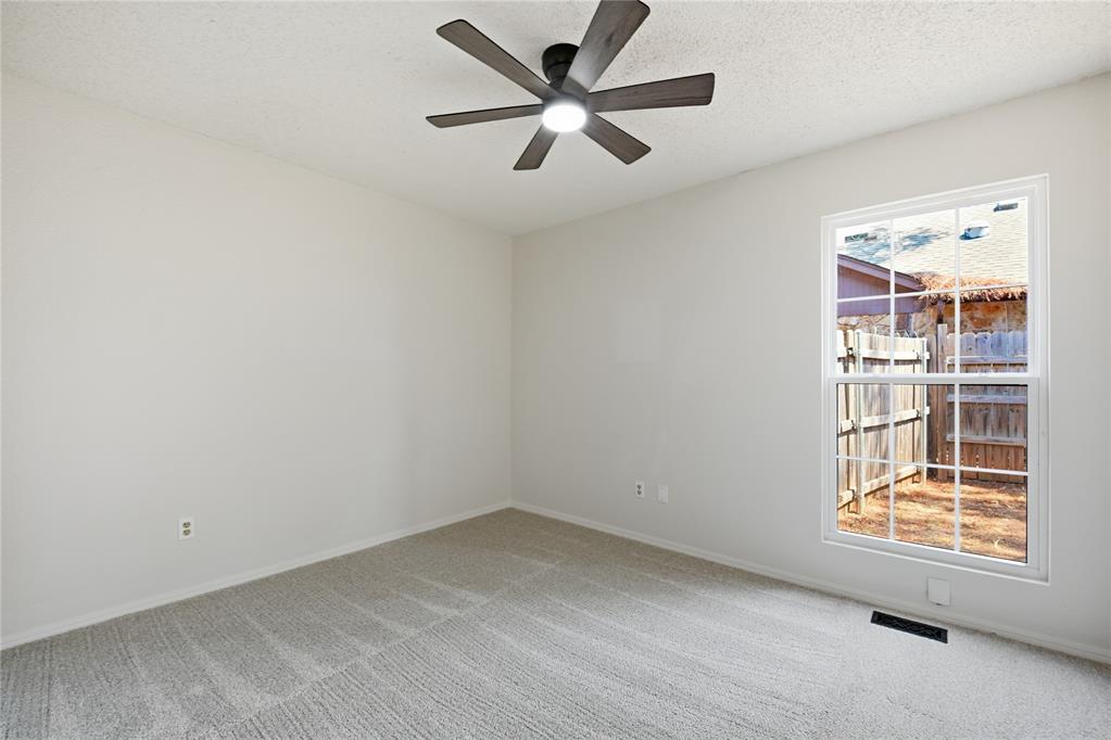 11220 Nw 112th Street Property Photo 28