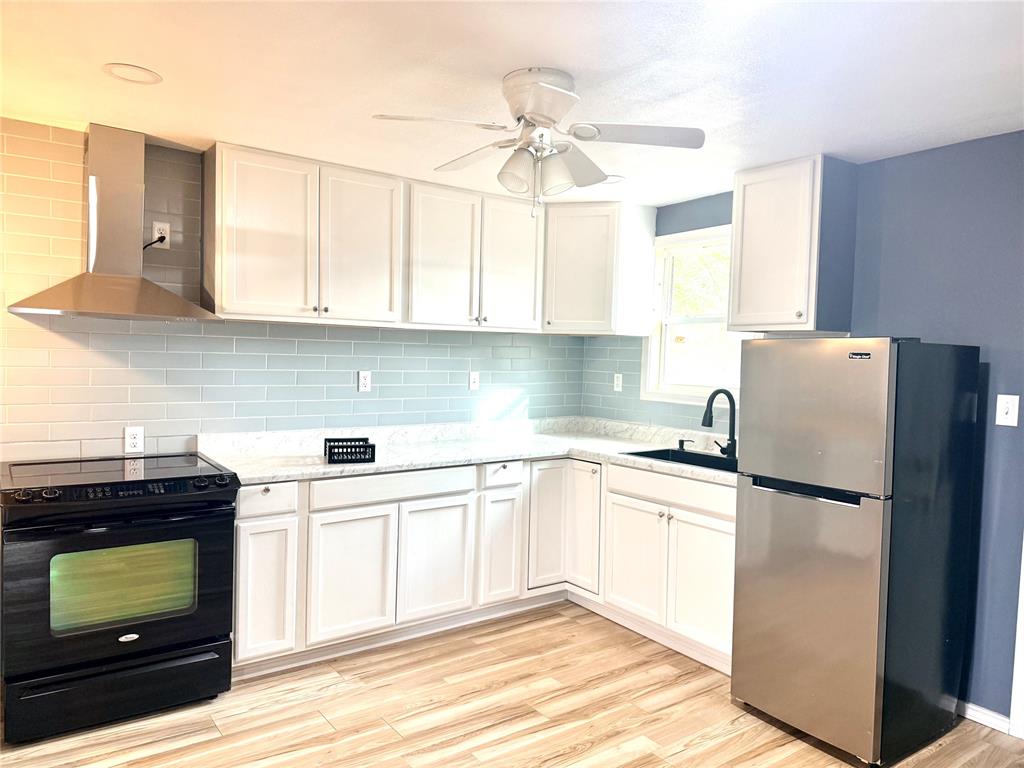 526 S Howard Avenue Property Photo 10