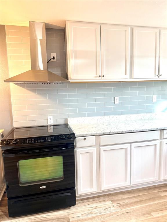526 S Howard Avenue Property Photo 11